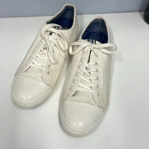 PINGUIN Men’s tennis shoes.  White  color.  Size 10.  Great condition.